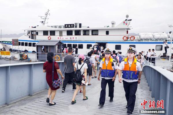  強(qiáng)睡年輕漂亮的女老板2在線觀