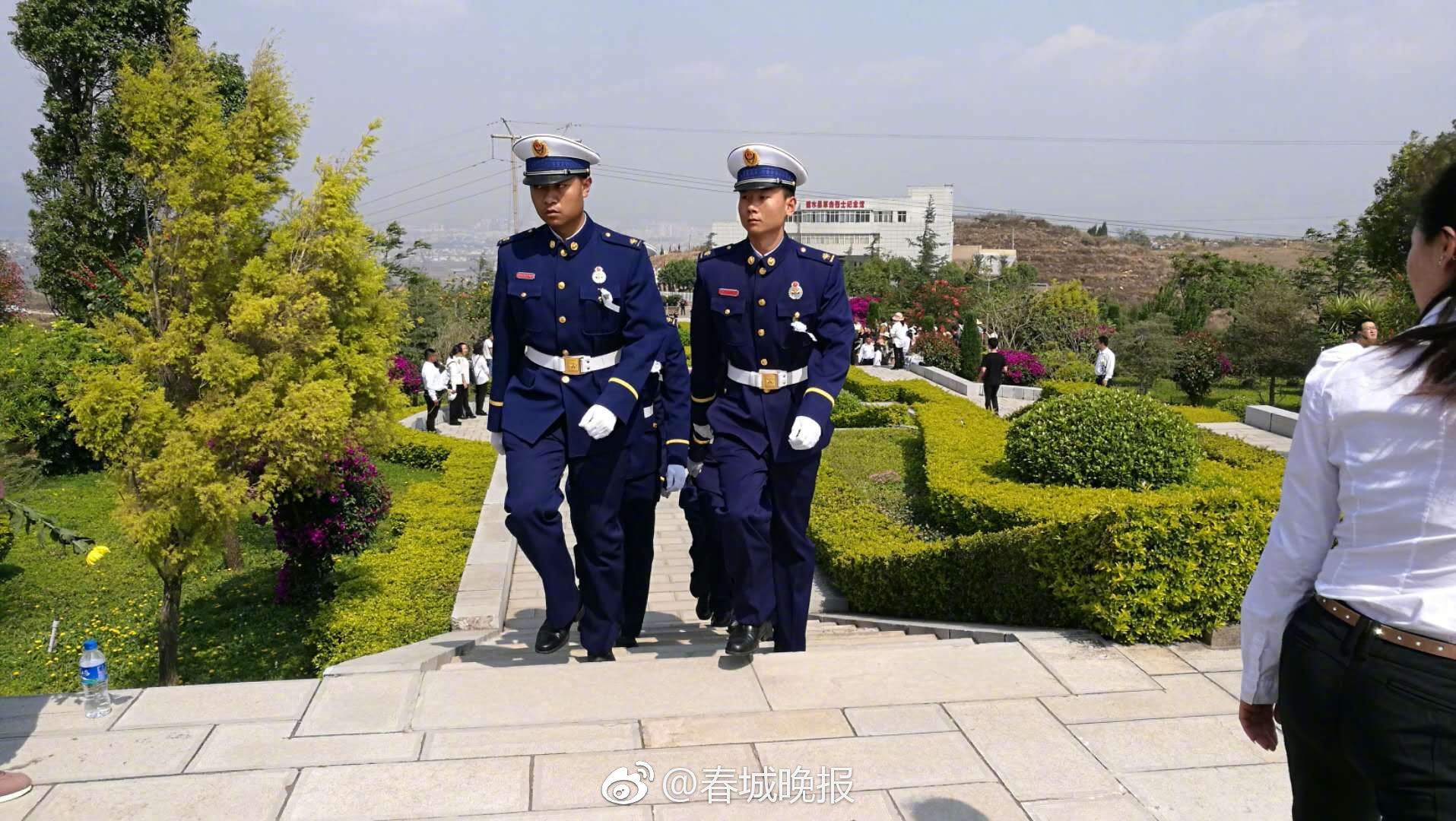  辦公室玩弄嬌喘秘書(shū)在線觀看